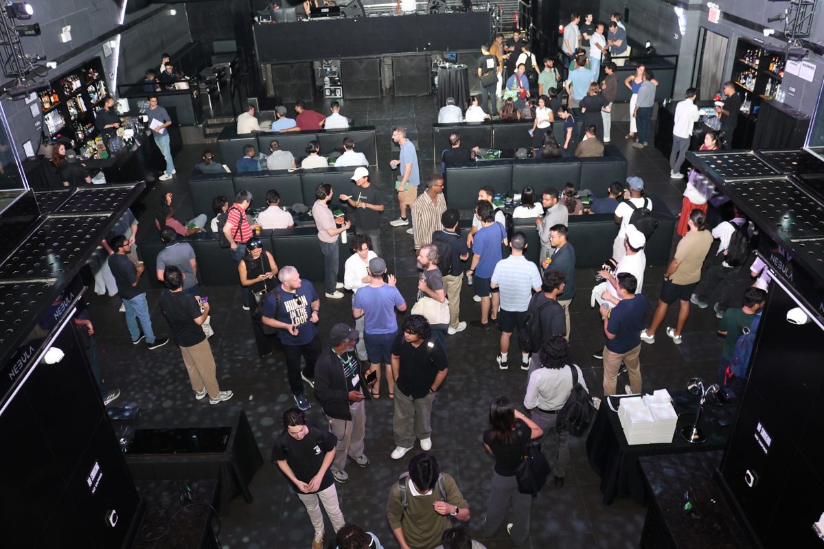 Crowd networking before the talks