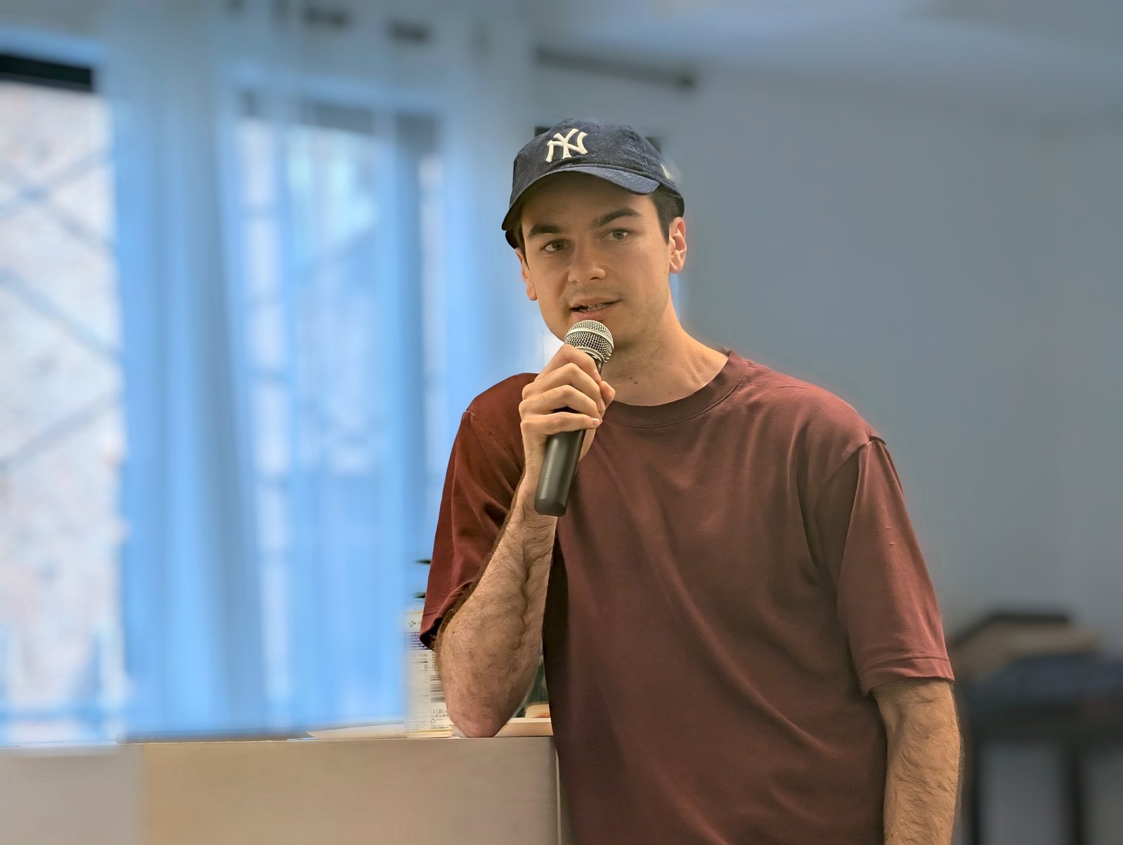 Speaker with microphone